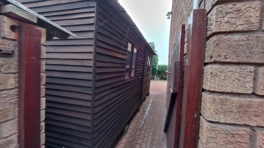 3 Bedroom Property for Sale in Vredenburg Western Cape